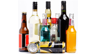 Illustration for article titled Facebook Drunks, Tweeting Gangs, and Other Stories We Didn't Post